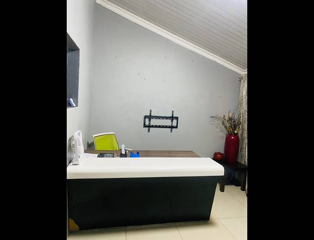 2 BEDROOM FREESTANDING RENTED IN DAVEYTON